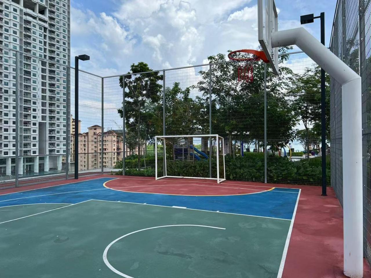 Urban Suites Two Or Three Bedroom Georgetown By Anc Jelutong Bagian luar foto