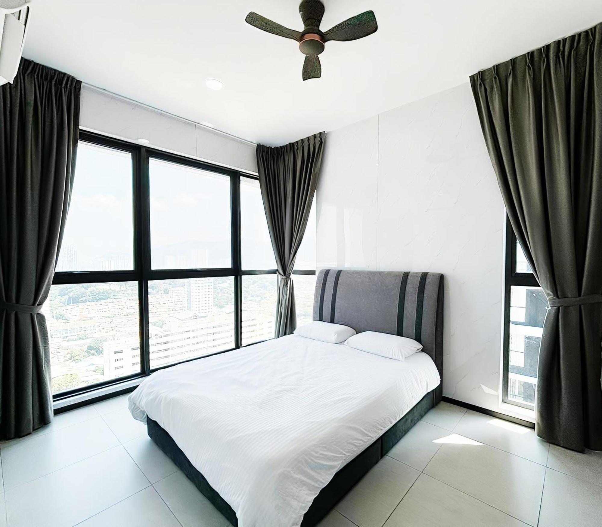 Urban Suites Two Or Three Bedroom Georgetown By Anc Jelutong Bagian luar foto